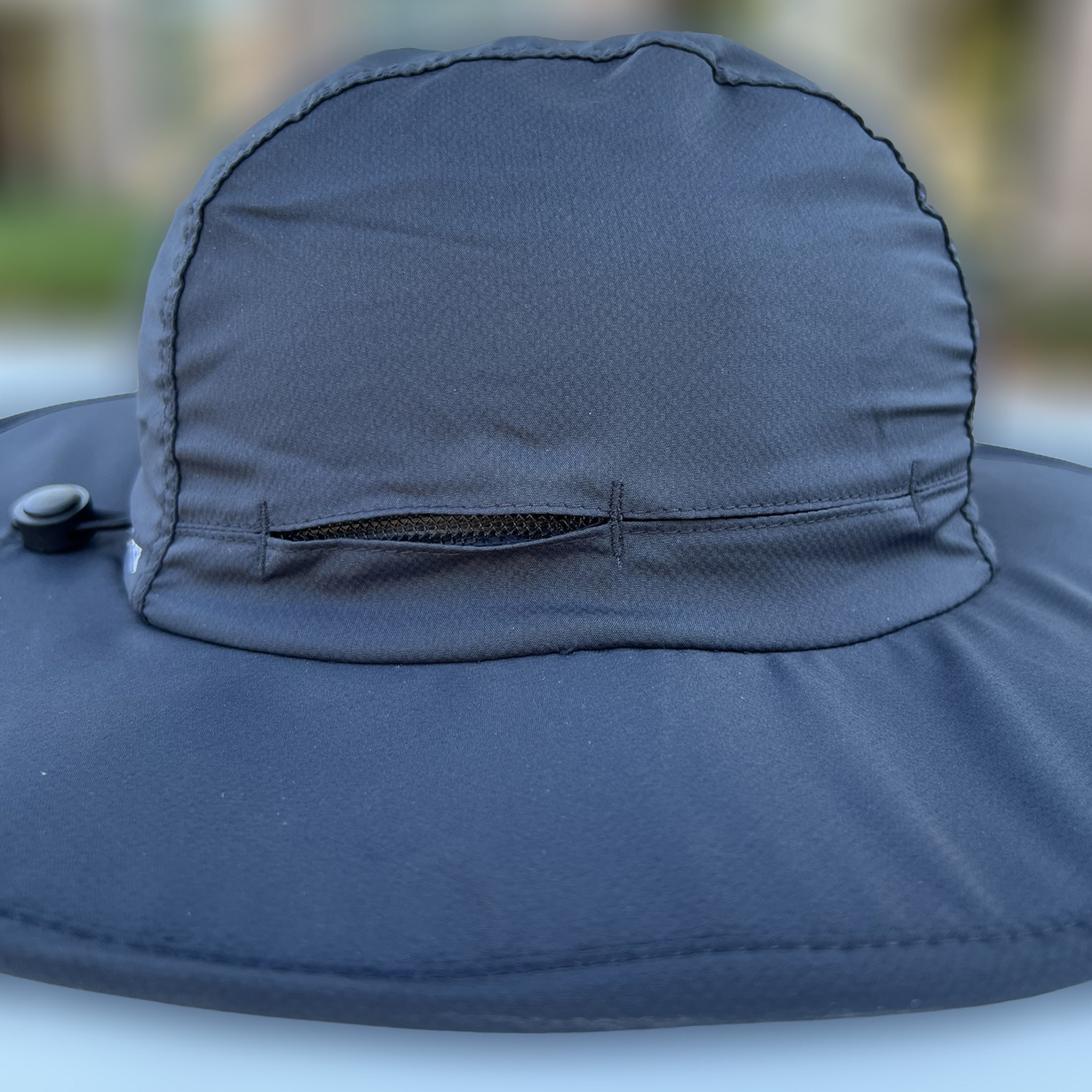Black bucket hat with a 'Select' logo patch on the front #color_black